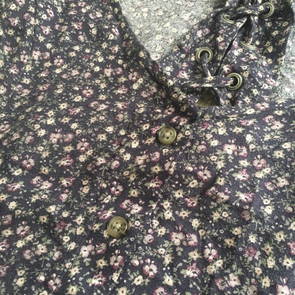 AE Floral Button Front Shirtdress - Picture 3 of 8